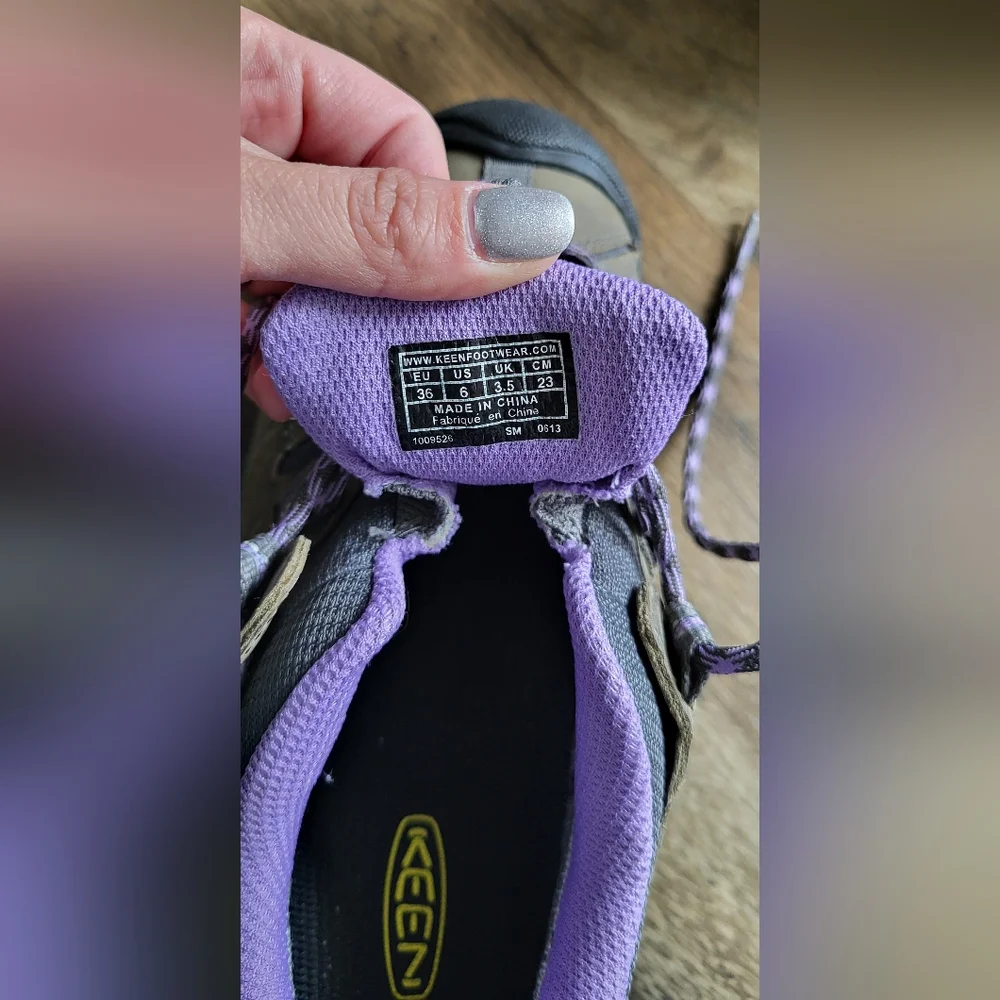 Women's Keen Shoes Size 6 - Picture 4 of 5